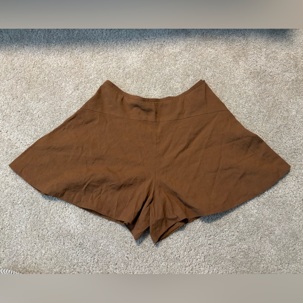 Vince Women's Tan Shorts